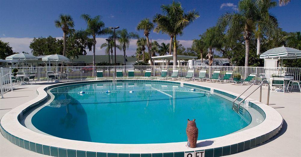 Groves Rv Resort Harlem Heights Eksteriør bilde