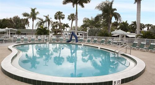 Groves Rv Resort Harlem Heights Eksteriør bilde