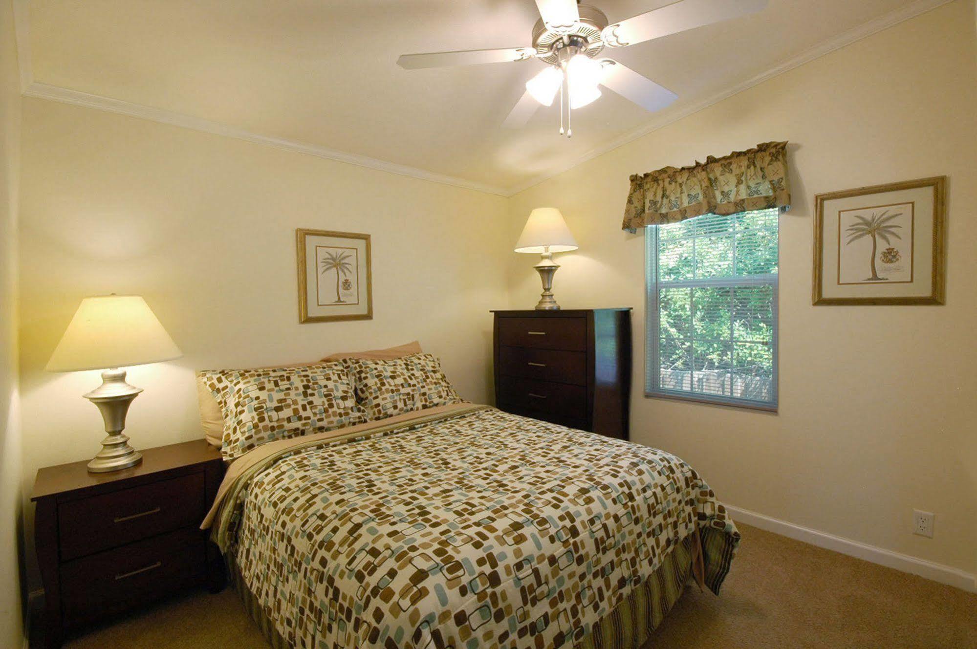 Groves Rv Resort Harlem Heights Eksteriør bilde