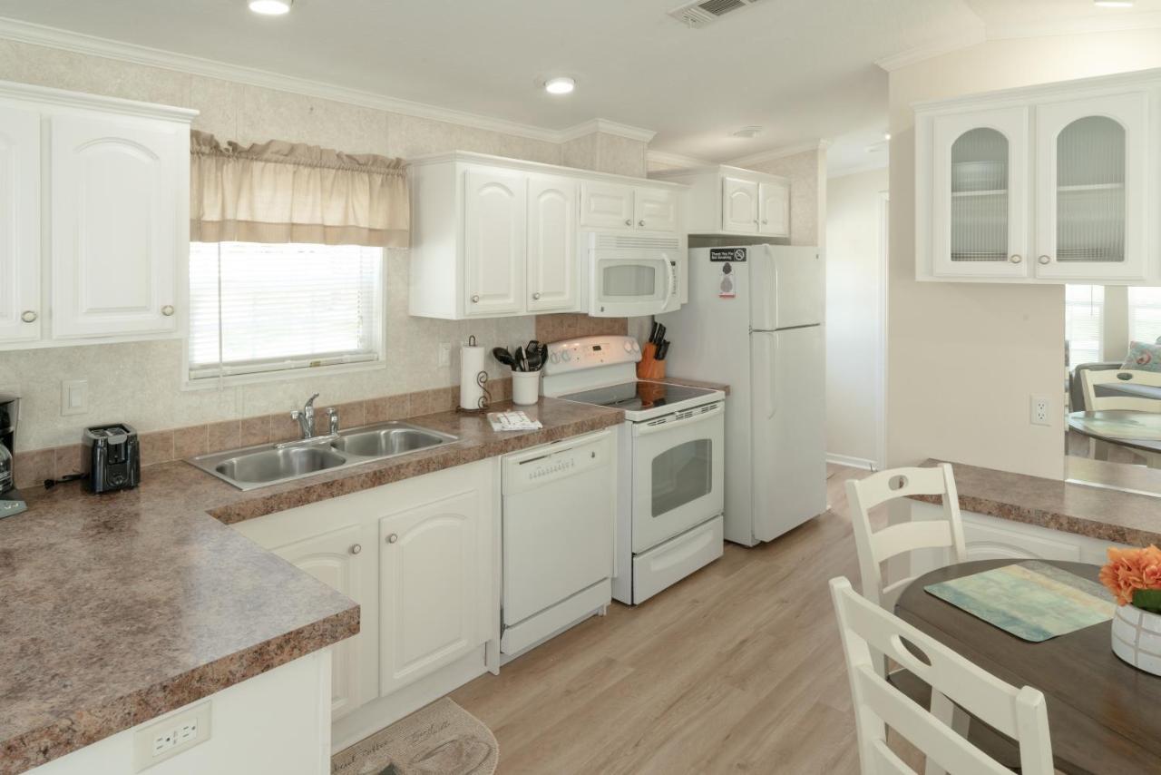 Groves Rv Resort Harlem Heights Eksteriør bilde