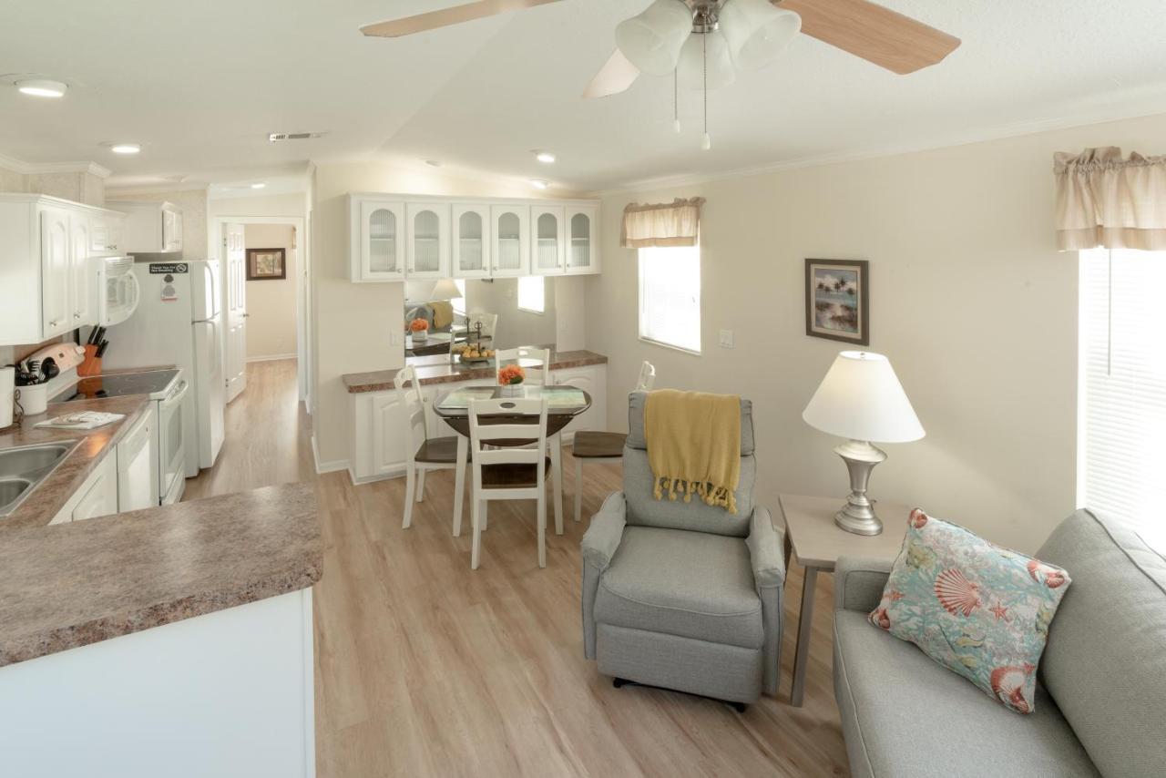 Groves Rv Resort Harlem Heights Eksteriør bilde