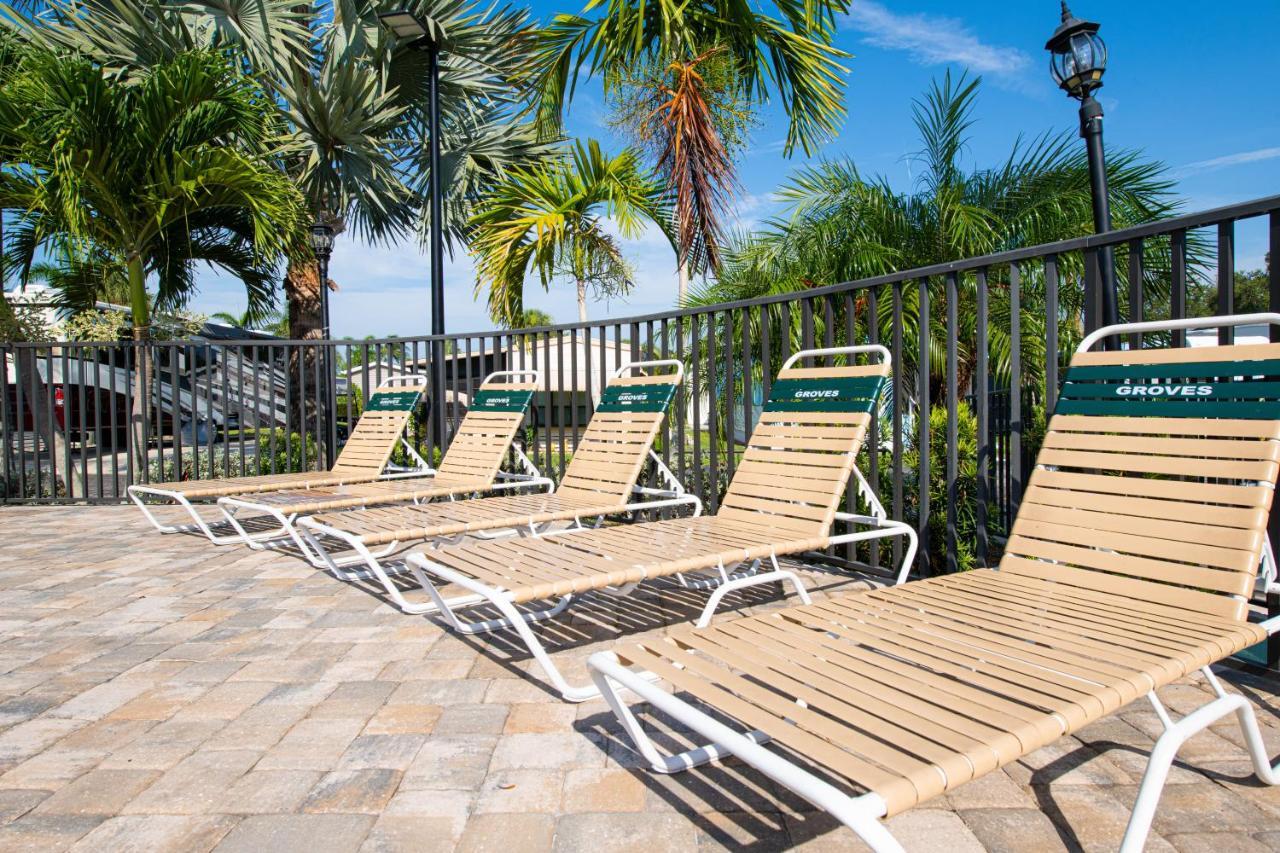 Groves Rv Resort Harlem Heights Eksteriør bilde